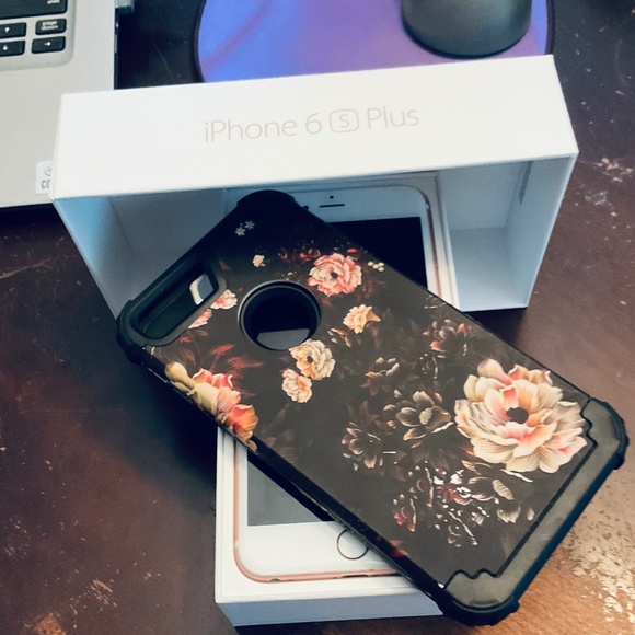 Apple IPhone 6s Plus - Rose Gold with Phone Case - Picture 7 of 12
